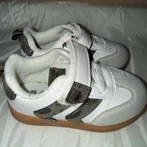 Kids White and Gray Sneakers with Velcro Straps
